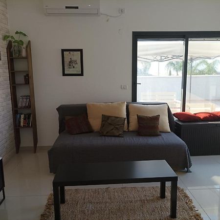 נוגה בגולן Apartment Qaşrīn Екстериор снимка