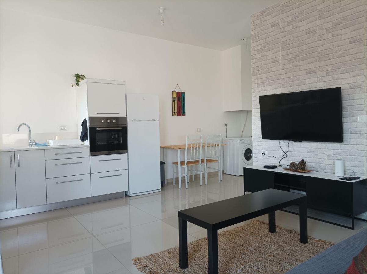 נוגה בגולן Apartment Qaşrīn Екстериор снимка