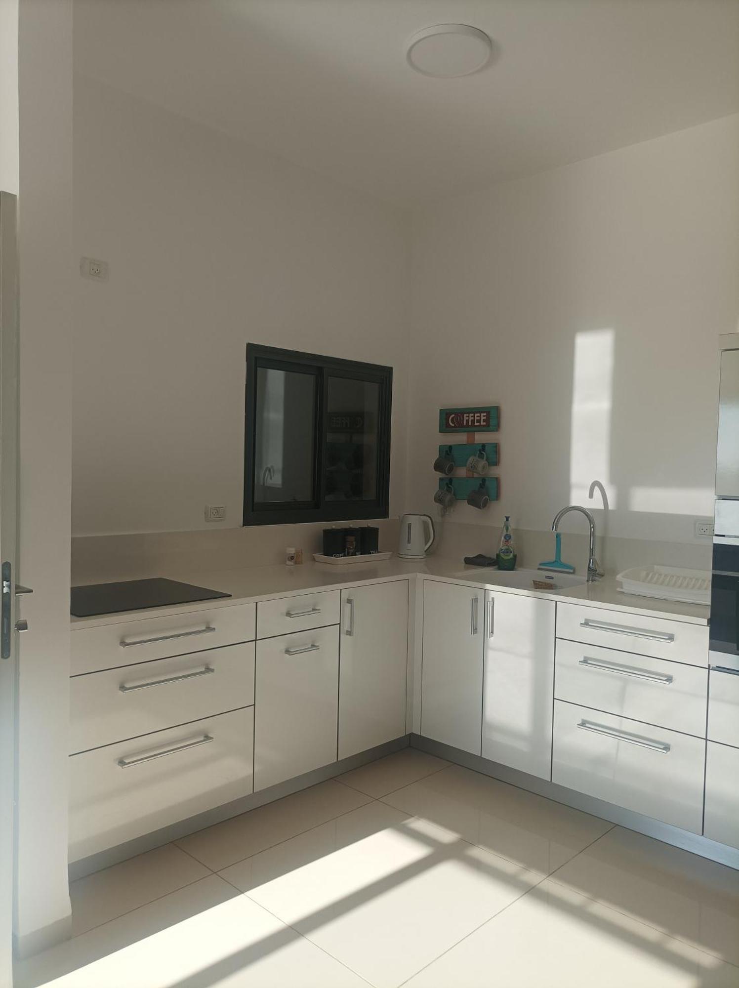 נוגה בגולן Apartment Qaşrīn Екстериор снимка